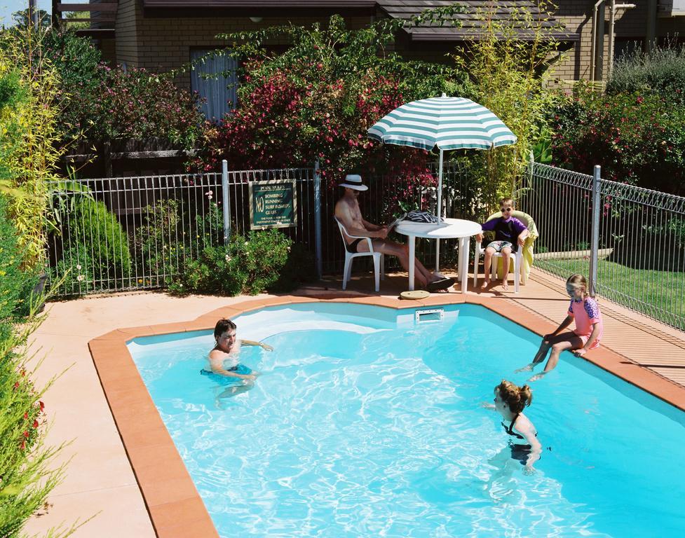 Sandpiper Holiday Apartments Lakes Entrance Exterior foto