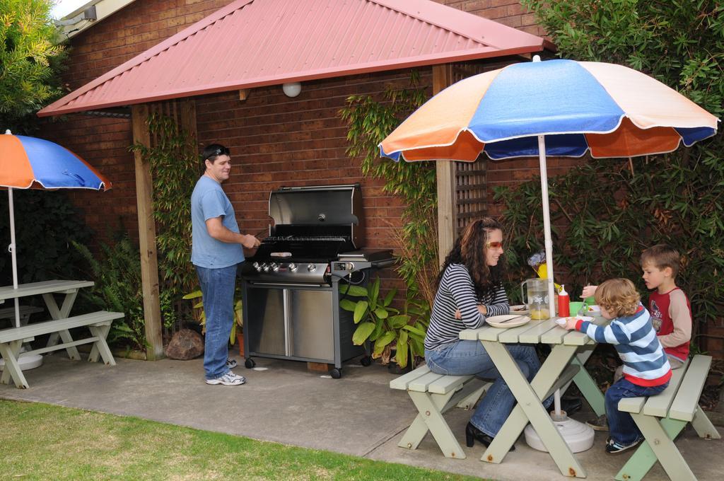 Sandpiper Holiday Apartments Lakes Entrance Exterior foto