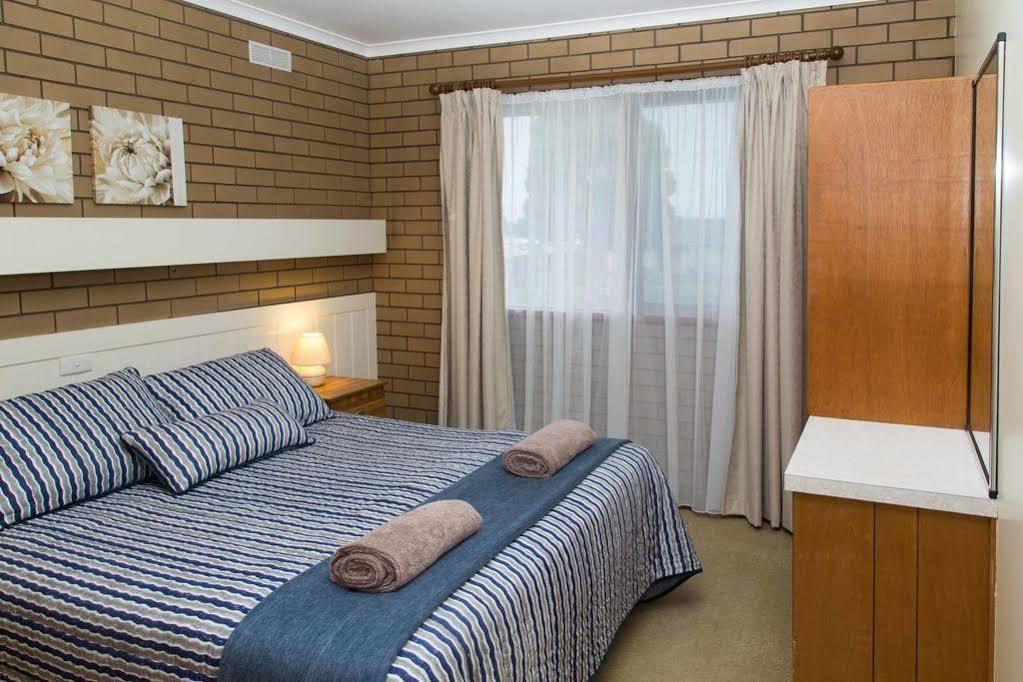 Sandpiper Holiday Apartments Lakes Entrance Exterior foto