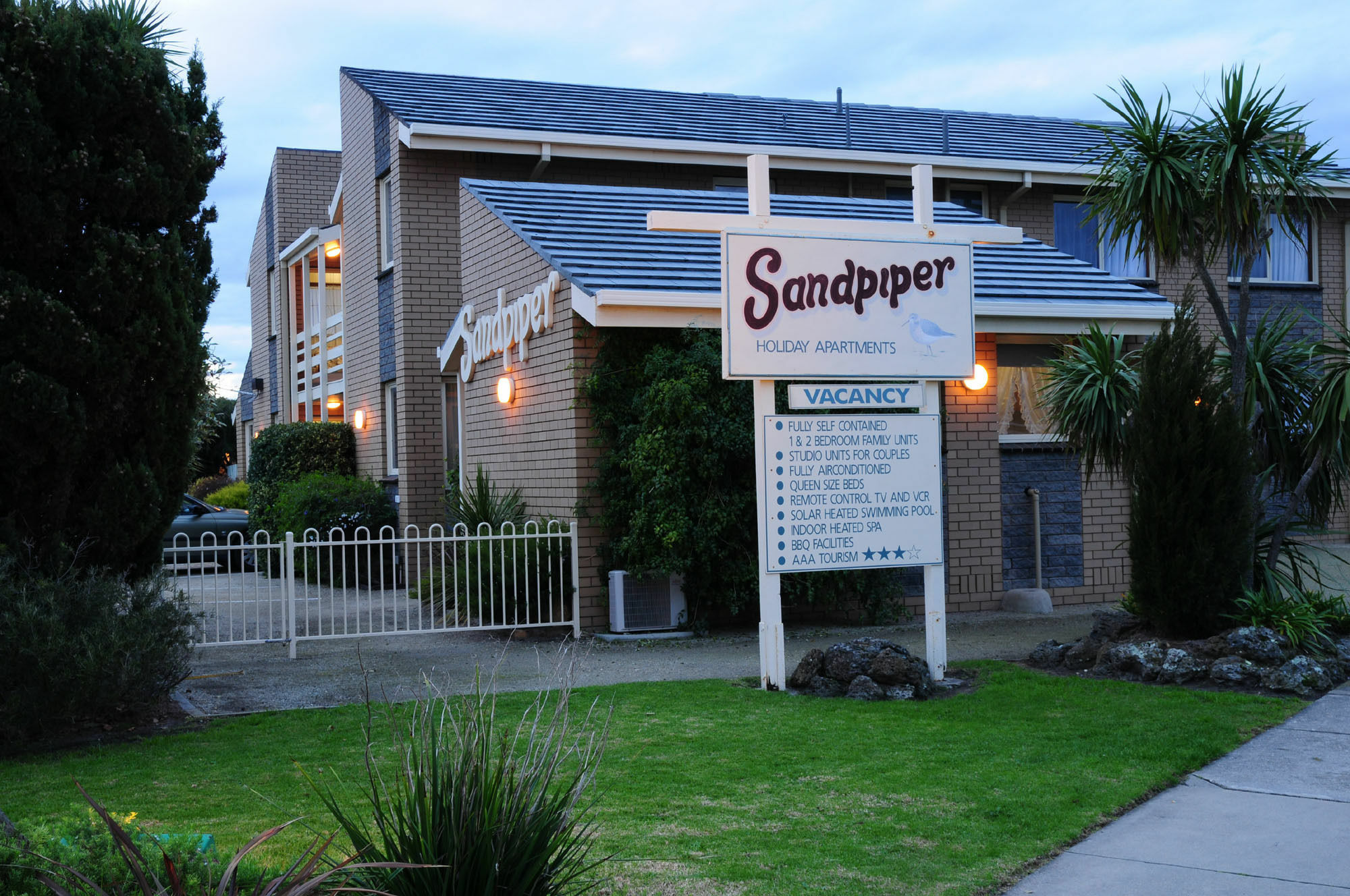 Sandpiper Holiday Apartments Lakes Entrance Exterior foto