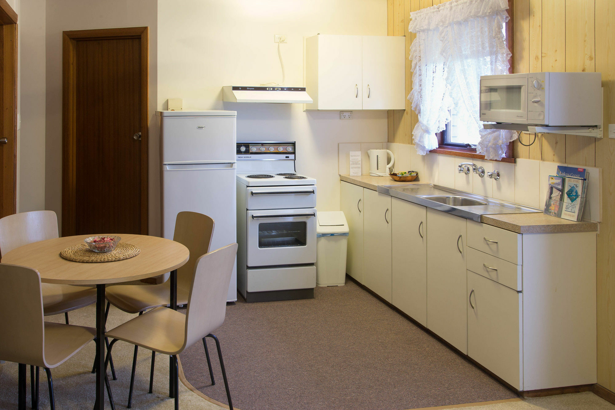 Sandpiper Holiday Apartments Lakes Entrance Exterior foto